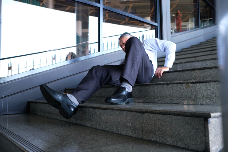 Retail store slip and fall lawyer Suffolk County