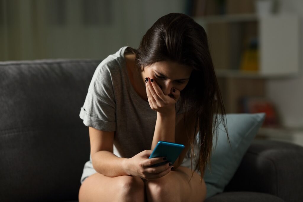 depressed from social media addiction